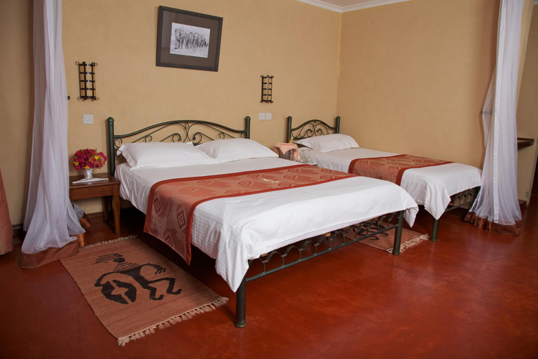 Bedroom 2, ASHNIL ARUBA LODGE, Voi