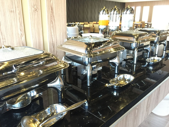 Food & Drinks 5, The Vista Hotel, Sadao