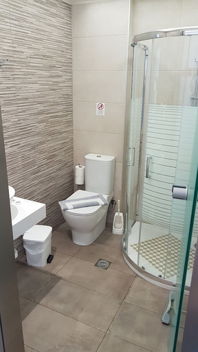 Bathroom 3, Camari Garden Apartments, Crete