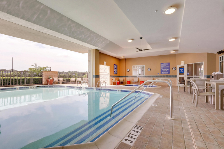 Sport & Beauty 2, Drury Inn & Suites Montgomery, Montgomery