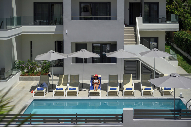 Front of property 4, Athina Suites, Crete