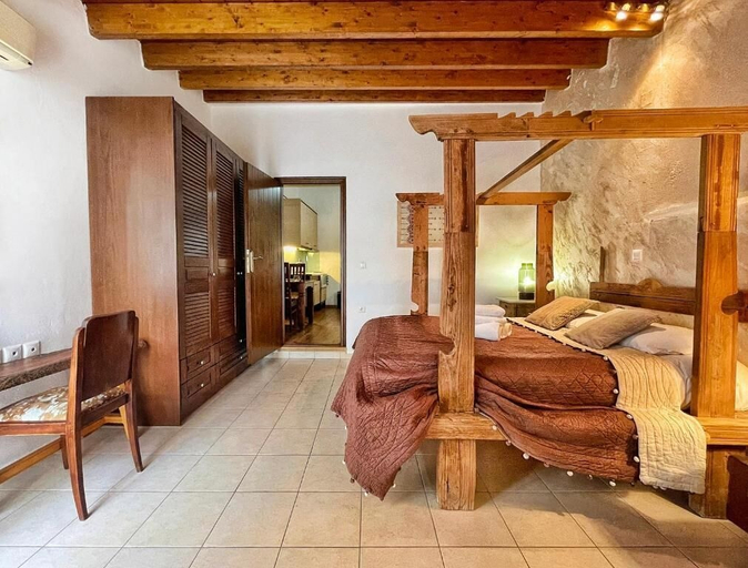 Bedroom 3, Four Seasons Of Bliss at Sohora Hotel, Crete