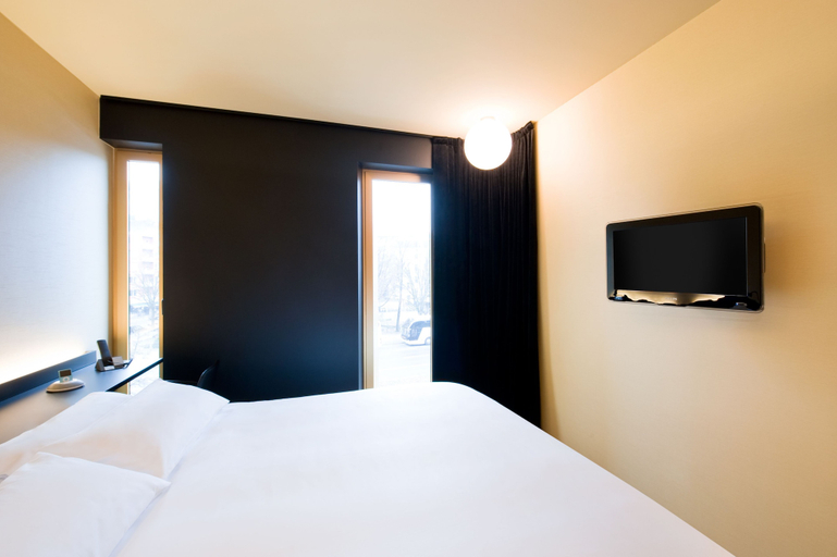 Bedroom 2, Axel Hotel Berlin, Berlin