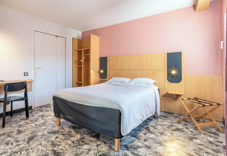 Bedroom 2, B&B Hotel Marseille La Valentine Porte d Aubagne, Bouches-du-Rhône