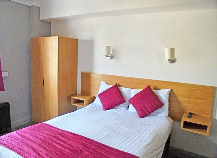 Bedroom 2, Trecarn Hotel, Torbay