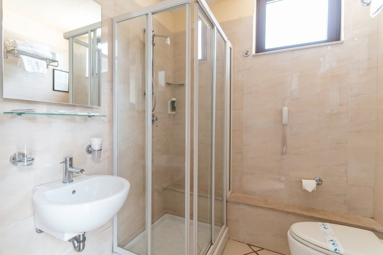 Bathroom 3, Modica Inn Centro, BW Premier Collection, Ragusa