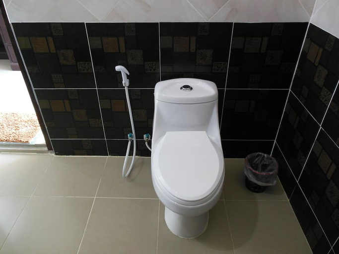 Bathroom 3, Kumkaew Udon, Muang Udon Thani
