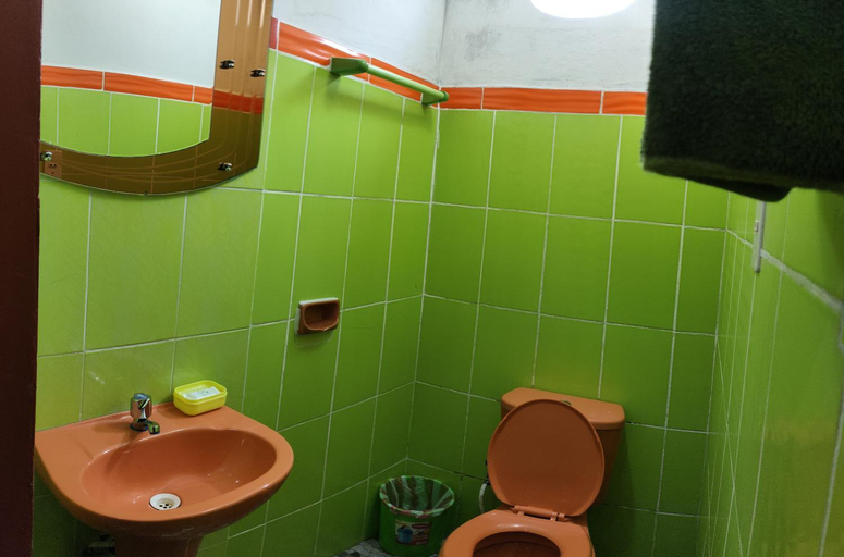 Bathroom 2, Hostal Piedra Andina, Manco Kapac