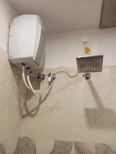 Bathroom 5, Anandam Hotel, Varanasi