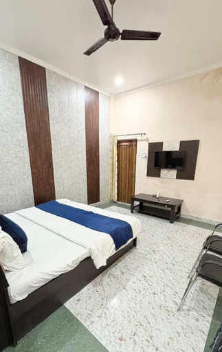 Room 2, Hotel Indra Palace Jaunpur, Jaunpur