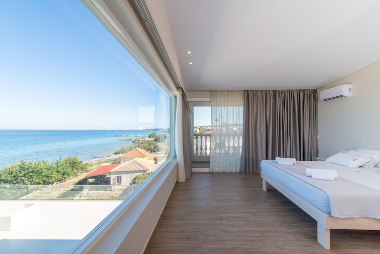 Bedroom 3, Belussi Beach Hotel & Suites, Ionian Islands