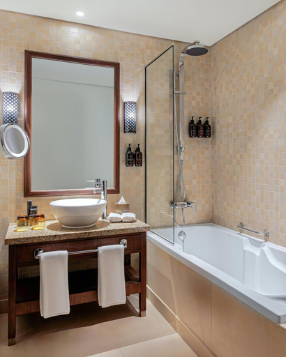 Others 2, Aldhafra Resort, Vignette Collection, an IHG Hotel, Madinat Zayed