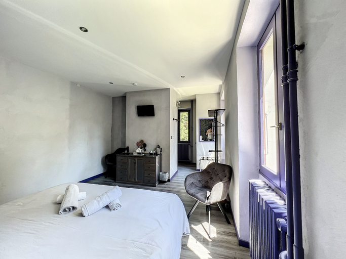 Bedroom 3, LA CHAPELAINE, Drôme