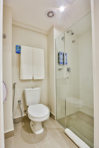 Bathroom 4, Sleep Inn Guarulhos, Guarulhos