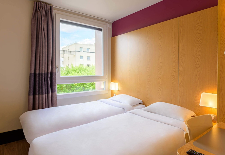 Bedroom 4, B&B HOTEL Marne-la-Vallee Torcy Gare 3 etoiles, Seine-et-Marne