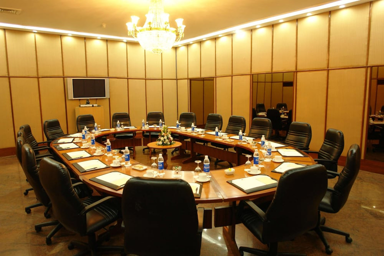 Business Facilities 4, The Lalit Ashok Bangalore, Bangalore