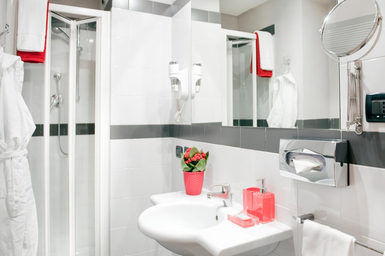 Bathroom 4, Element by Marriott Orlando Universal Blvd., Orange