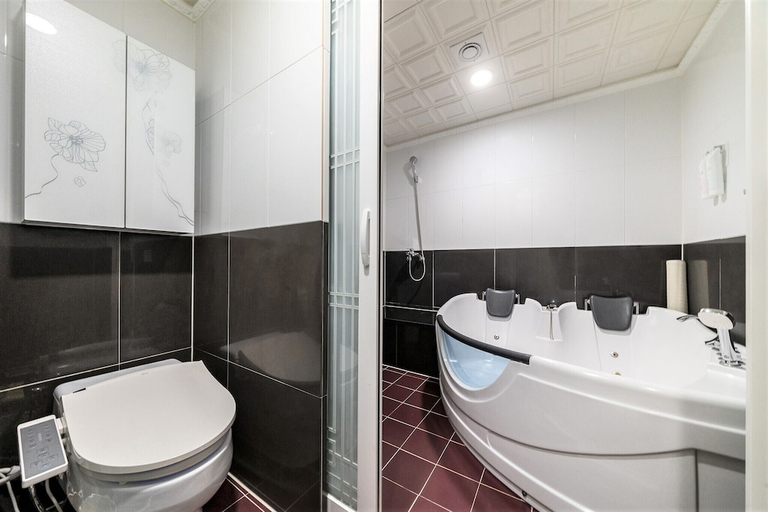 Bathroom 3, Donghae Boyang Hot Spring Convention Hotel, Donghae