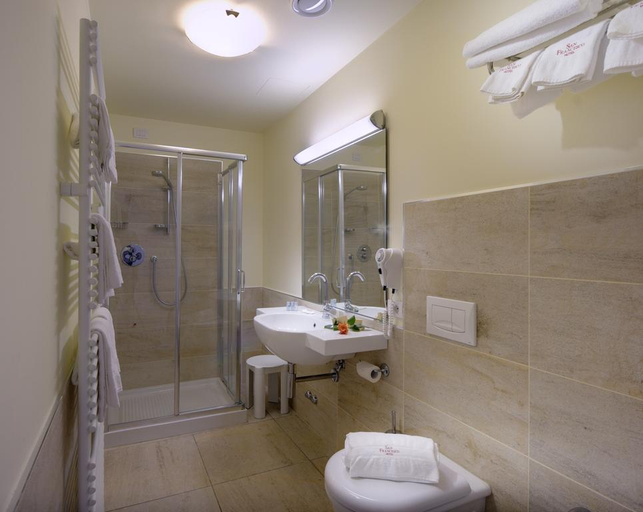 Bathroom 4, San Francesco Hotel, Ancona