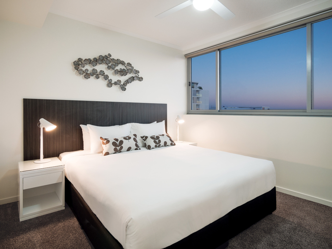 Bedroom 3, Oaks Mackay Rivermarque Hotel, Mackay - Pt A