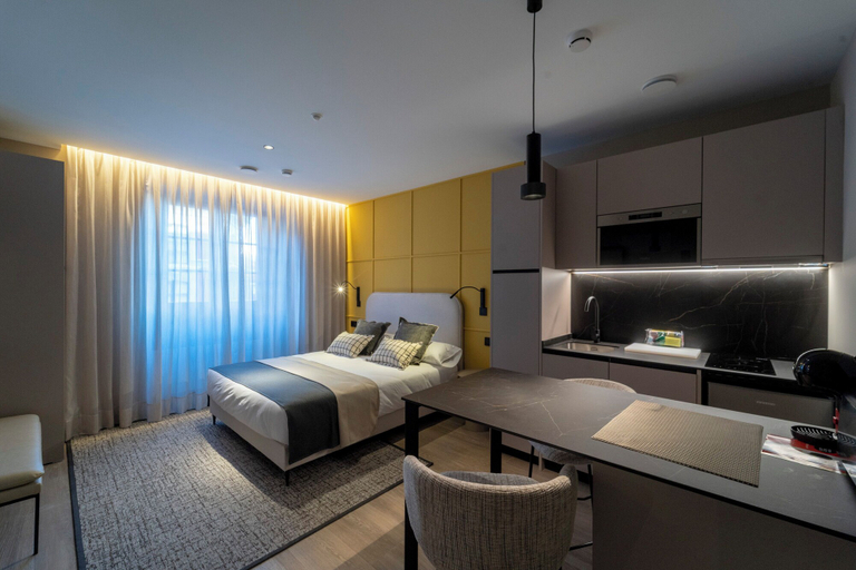 Room 5, Heritage Suites Oviedo, Asturias