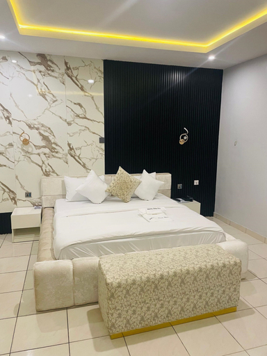 Room 5, Sweet Home Hotel and Apartments, Eti-Osa