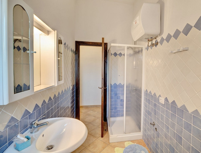 Bathroom 5, Residence Badus, Olbia-Tempio