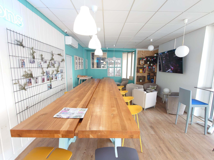 Food & Drinks 5, Kyriad Direct Grenoble, Isère