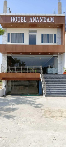 Primary image