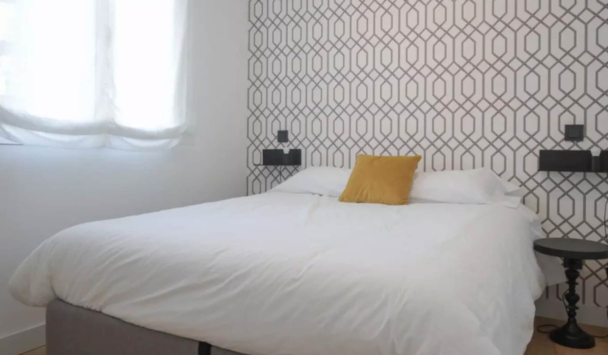 Room 2, C Madrid R o 3 B in Madrid, Madrid