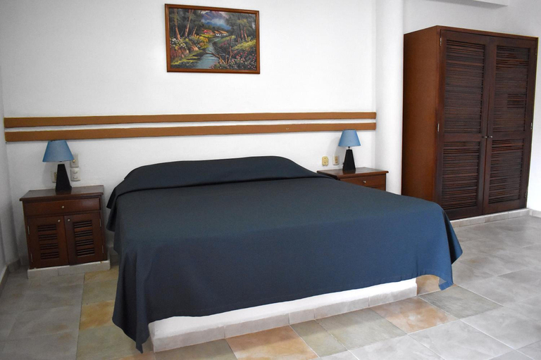 Bedroom 2, Hotel Plaza Almendros, Isla Mujeres, Isla Mujeres