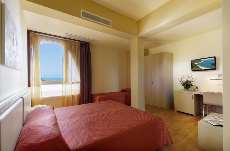 Bedroom 2, San Francesco Hotel, Ancona