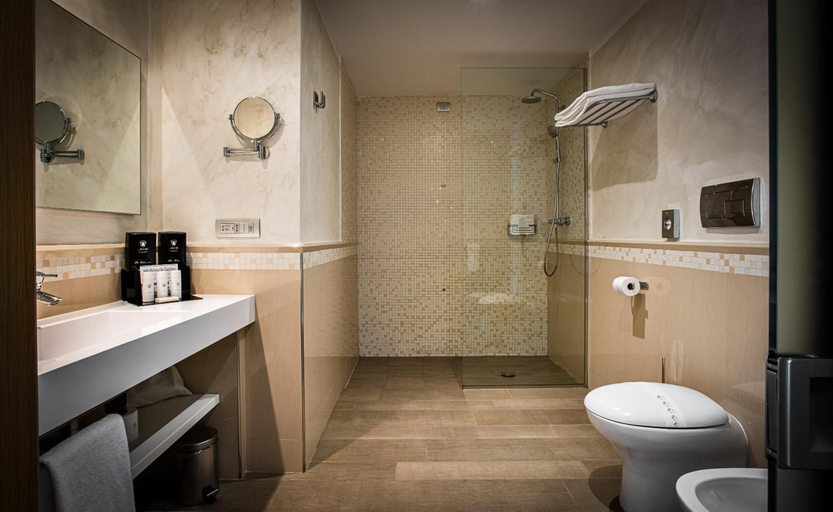 Bathroom 4, Grand Hotel Resort Ma&Ma - Adults only, Olbia-Tempio