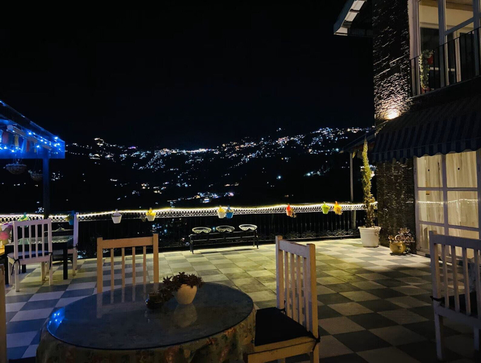 Terrace/patio 2, Pax & Opis Luxury Villa, Dehradun