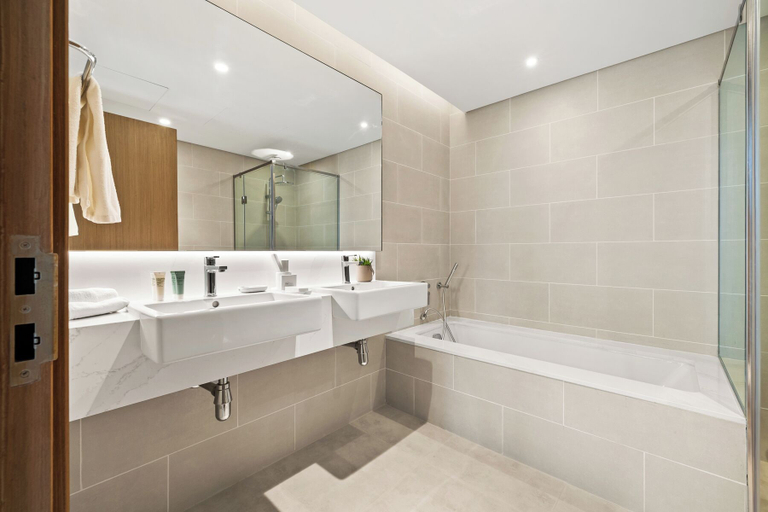 Bathroom 3, 2BR Apartment Near Downtown Dubai Mall, Dubai
