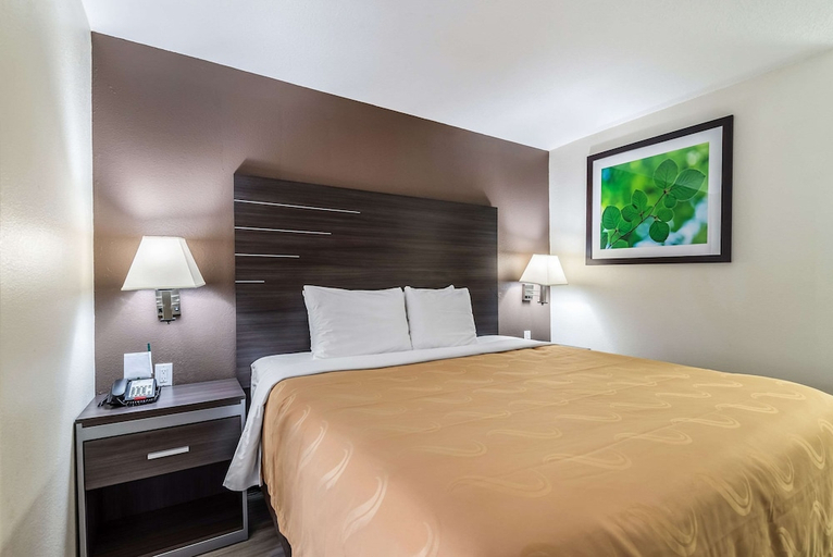 Bedroom 2, Quality Inn & Suites Canton, TX, Van Zandt