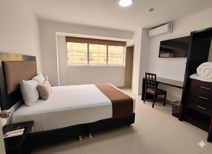 Room 5, Hotel Win & Win, Piura