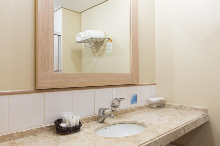 Bathroom 4, Comfort Suites Londrina, Londrina