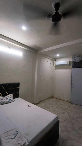 Room 2, Shlok Homestay, Varanasi