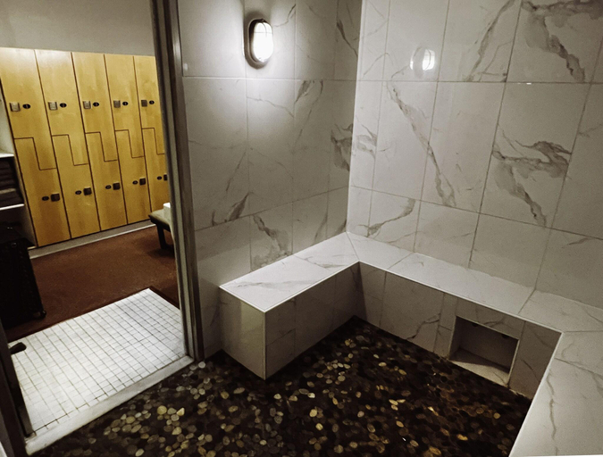 Bathroom 4, La Tourelle Inn & Spa, Tompkins