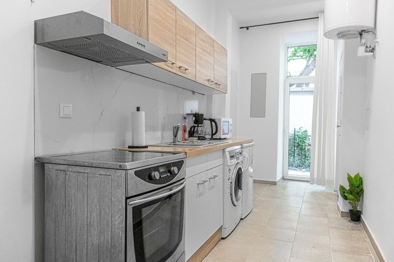 Private kitchen 3, Beautiful 1BR Apartment For Long Stays, Wien