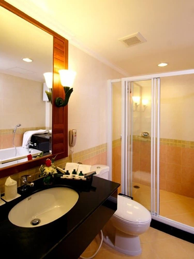 Bathroom 5, Kalim Resort, Phuket Island