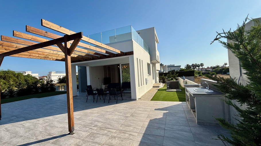 Terrace/patio 4, Sunrise Villa PrivatePool by TrulyCyprus, Larnaca