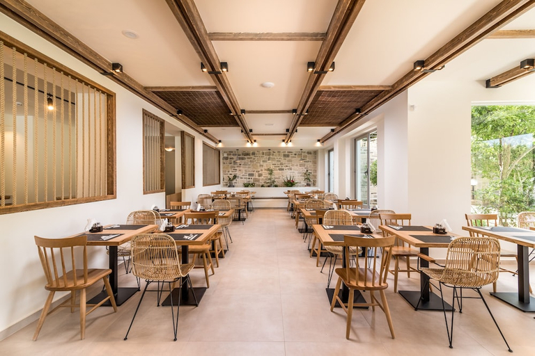 Food & Drinks 4, Matala Bay, Faistos