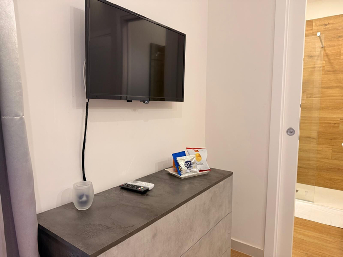 Room 3, The Villas, Salerno