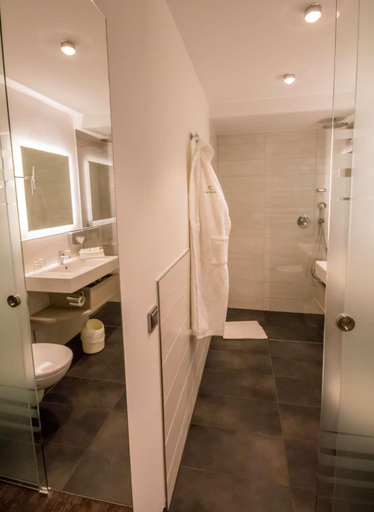 Bathroom 5, Ringhotel Drees, Dortmund