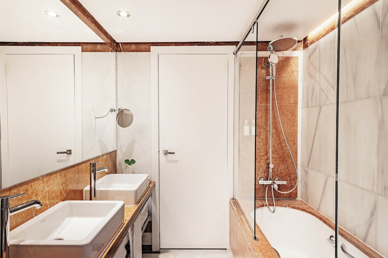 Bathroom 3, Claris Hotel and Spa, Barcelona