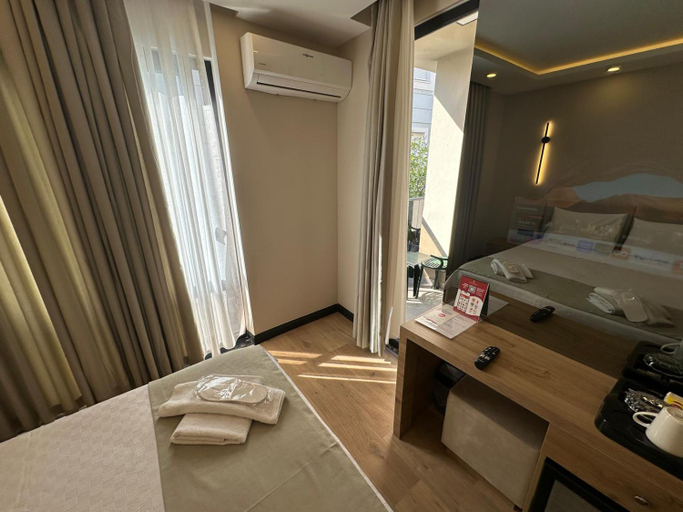 Bedroom 2, La Vita Es Bella, Antalya