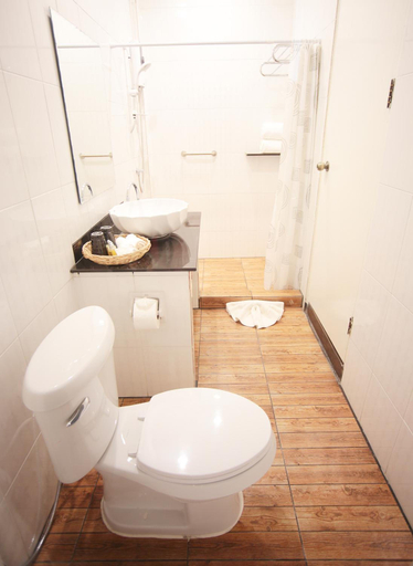 Bathroom, The Myth-Sud Sathorn, Bang Rak
