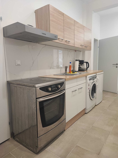 Private kitchen, Modern 2BR Apartment In Prime Vienna, Wien